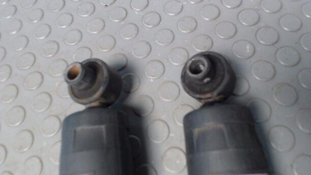Foto: STOSSDÄMPFER HINTEN eines Hyundai i10 1.1 Sport