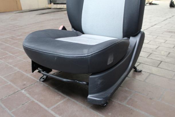 Foto: FAHRERSITZ/ SITZ VORN LINKS eines Hyundai i10 1.1 Sport