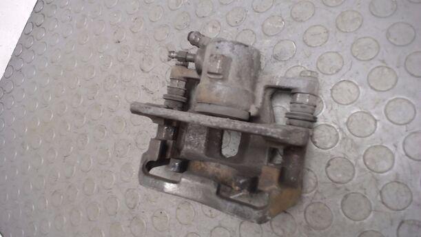 Foto: BREMSSATTEL HINTEN LINKS eines Mercedes-Benz A 150 Sport