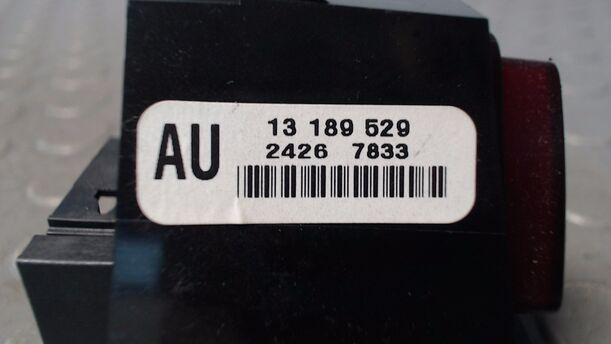 Foto: WARNBLINKSCHALTER eines Opel Corsa 1.2 16V Sport