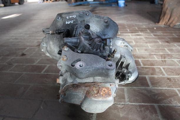 Foto: SCHALTGETRIEBE F13 4,29 eines Opel Corsa 1.2 16V Sport
