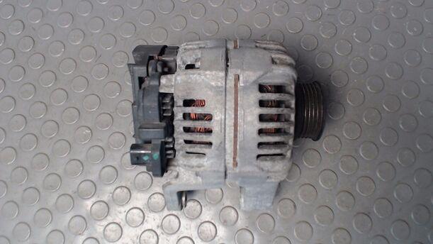 Foto: LICHTMASCHINE BOSCH eines Opel Corsa 1.2 16V Sport