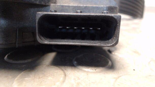Foto: GASPEDAL eines Opel Corsa 1.2 16V Sport