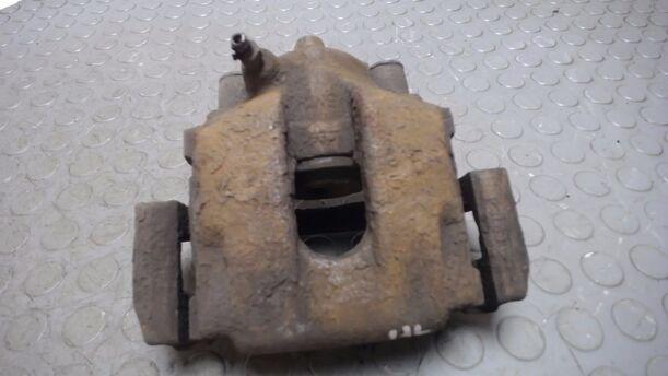 Foto: BREMSSATTEL HINTEN LINKS eines BMW 318i touring Sport