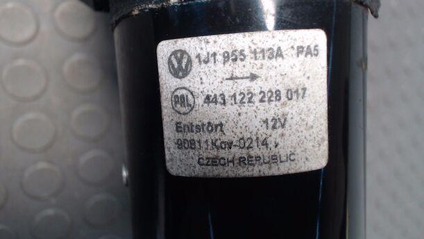 Foto: SCHEIBNENWISCHERMOTOR VORN eines VW Golf 1.4 Sport