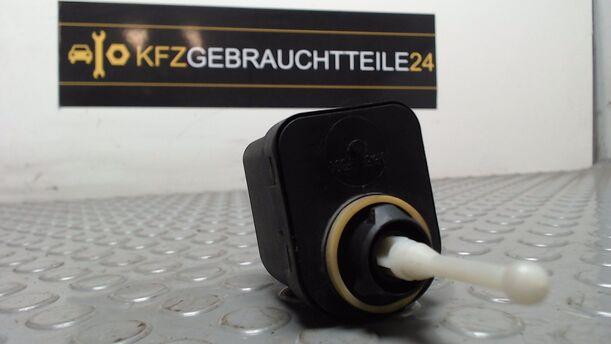Foto: LEUCHTWEITENREGULIERUNG eines Seat Cordoba 1.6i