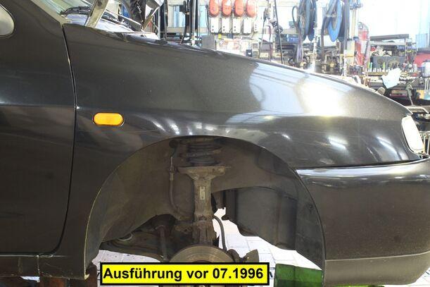 Foto: KOTFLÜGEL RECHTS (VOR FACELIFT) eines Seat Cordoba 1.6i Sport