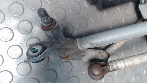 Foto: SCHEIBENWISCHERMOTOR VORN eines Opel Corsa 1.0 12V Sport