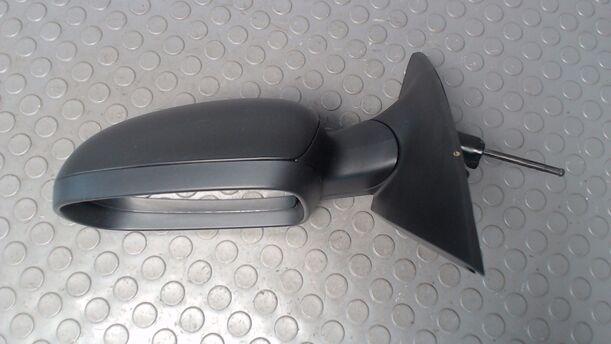 Foto: AUSSENSPIEGEL MECHANISCH VERSTELLBAR LINKS eines Opel Corsa 1.0 12V Sport