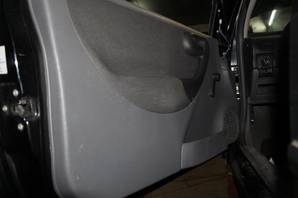 Foto: TÜR LINKS (2/3-Türer) eines Opel Corsa 1.0 12V Sport