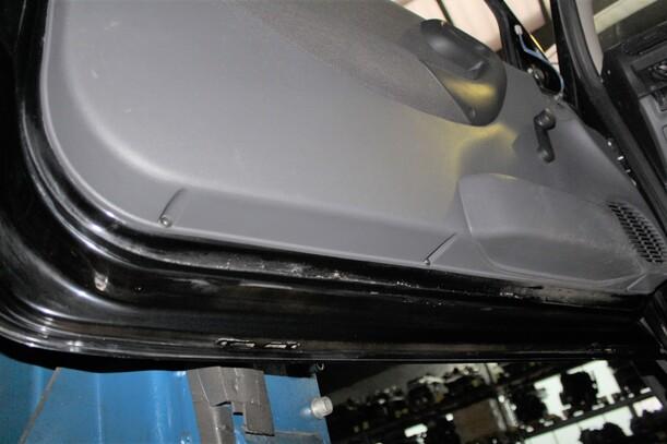 Foto: TÜR LINKS (2/3-Türer) eines Opel Corsa 1.0 12V Sport