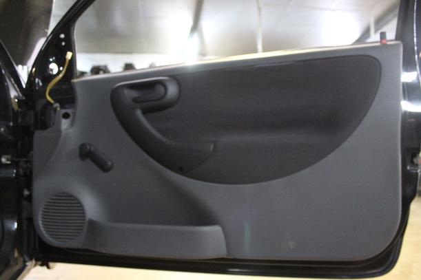 Foto: TÜR RECHTS (2/3-Türer) eines Opel Corsa 1.0 12V Sport