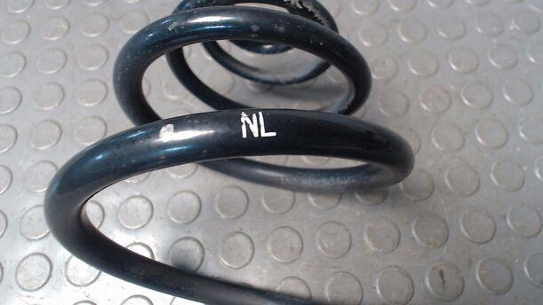 Foto: HINTERFEDER/ FEDER HINTEN eines Opel Corsa 1.0 12V Sport