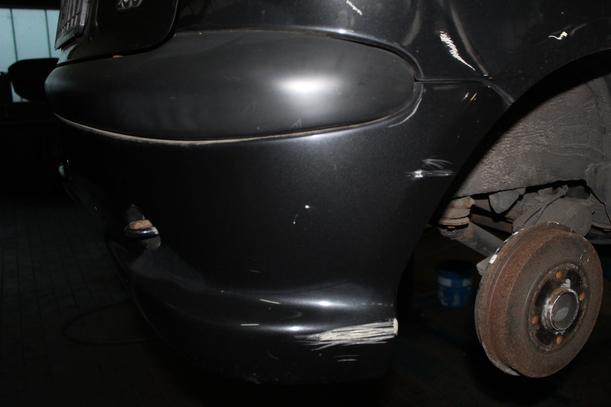 Foto: STOSSFÄNGER HINTEN (FACELIFT) eines Peugeot 206 60