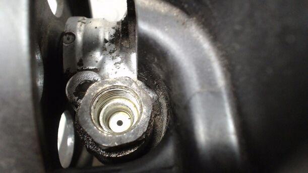 Foto: PUMPE SERVOLENKUNG eines Peugeot 206 60