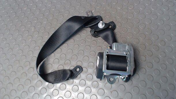 Foto: SICHERHEITSGURT HINTEN LINKS eines Mercedes-Benz A 180 CDI