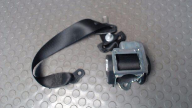 Foto: SICHERHEITSGURT HINTEN LINKS eines Mercedes-Benz A 180 CDI
