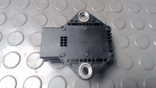 Foto: QUERBESCHLEUNIGUNGSSENSOR/ DREHRATENSENSOR eines Mercedes-Benz A 180 CDI