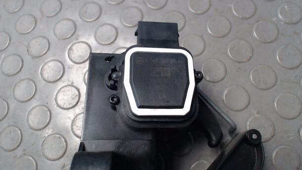 Foto: GASPEDAL eines Mercedes-Benz A 180 CDI