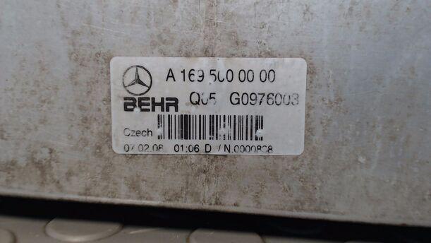 Foto: LADELUFTKÜHLER eines Mercedes-Benz A 180 CDI