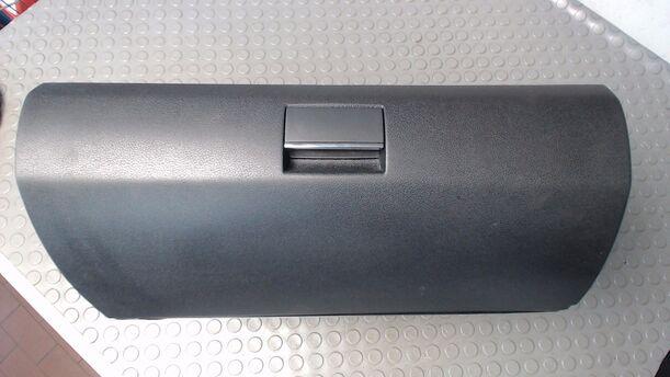 Foto: HANDSCHUHFACH eines Mercedes-Benz A 180 CDI