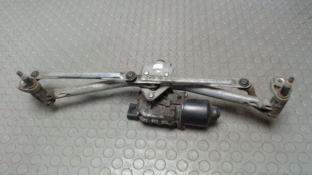 Foto: SCHEIBENWISCHERMOTOR VORN eines VW Polo 1.4