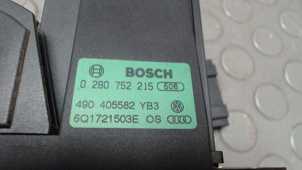 Foto: GASPEDAL eines VW Polo 1.4