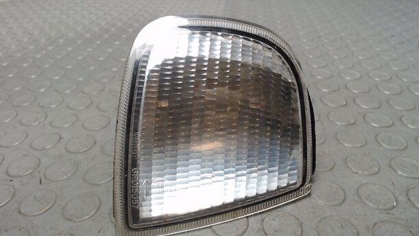 Foto: BLINKER VORN RECHTS (6KV) eines VW Polo Variant 60