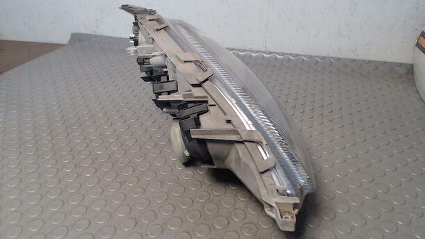 Foto: SCHEINWERFER BOSCH LINKS eines Mercedes-Benz A 140