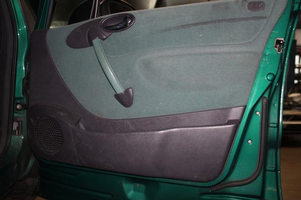 Foto: TÜR VORN RECHTS eines Mercedes-Benz A 140