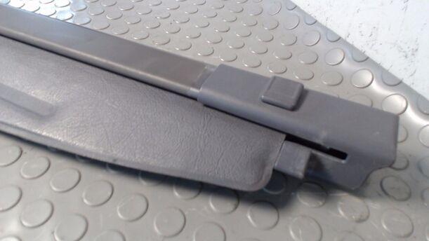 Foto: LADERAUMABDECKUNG eines Mercedes-Benz A 140