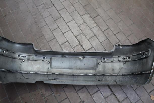 Foto: STOSSFÄNGER/ STOßSTANGE HINTEN eines VW Golf 1.9 TDI