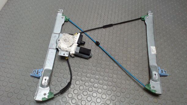 Foto: FENSTERHEBER ELEKTRISCH VORN RECHTS (3-Türer) eines Citroen C2 1.4 HDi