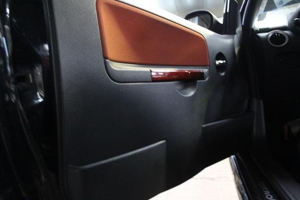 Foto: TÜR VORN LINKS eines Citroen C2 1.4 HDi