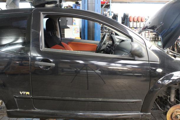 Foto: TÜR VORN RECHTS eines Citroen C2 1.4 HDi