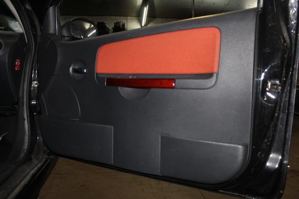 Foto: TÜR VORN RECHTS eines Citroen C2 1.4 HDi