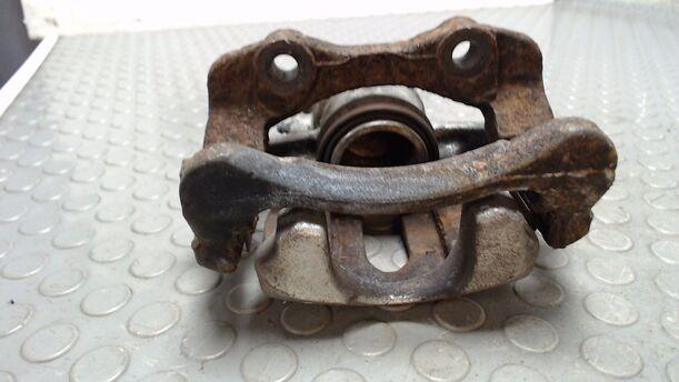 Foto: BREMSSATTEL VORN LINKS eines Citroen C2 1.4 HDi