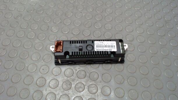 Foto: DISPLAY / BORDCOMPUTER / UHR eines Citroen C2 1.4 HDi
