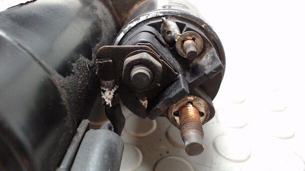 Foto: ANLASSER / STARTER VALEO eines Peugeot 106