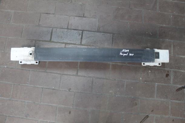 Foto: VERSTÄRKUNG VORN eines Peugeot 307 HDi Break 110