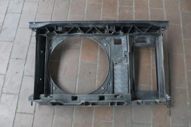 Foto: FRONTBLECH/ SCHLOSSTRÄGER eines Peugeot 307 HDi Break 110