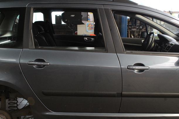 Foto: TÜR HINTEN RECHTS ( BREAK ) eines Peugeot 307 HDi Break 110