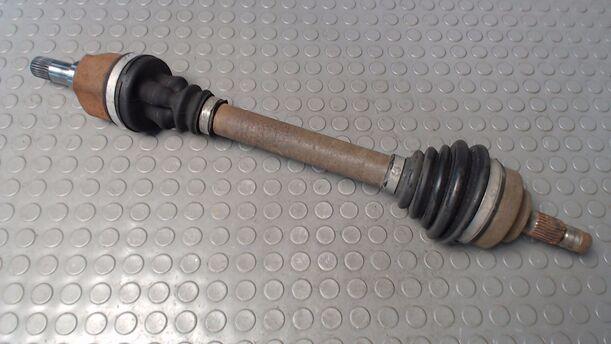 Foto: ANTREIBSWELLE LINKS eines Peugeot 307 HDi Break 110