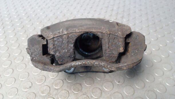 Foto: BREMSSATTEL VORN RECHTS eines Peugeot 307 HDi Break 110
