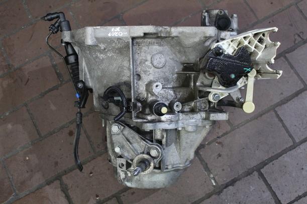 Foto: SCHALTGETRIEBE BE4R eines Peugeot 307 HDi Break 110