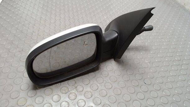 Foto: AUSSENSPIEGEL MECHANISCH VERSTELLBAR LINKS eines Opel Corsa 1.0 12V
