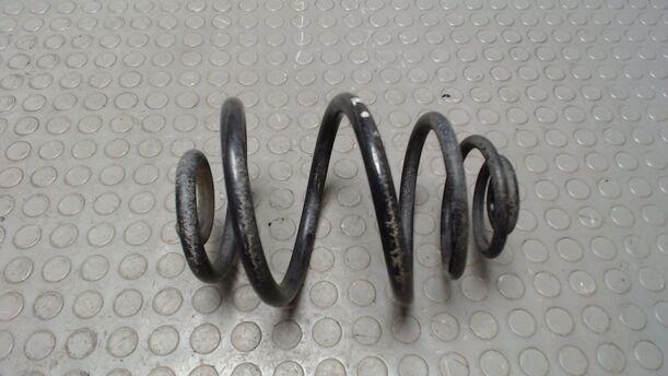 Foto: FEDER HINTEN eines Opel Corsa 1.0 12V CL