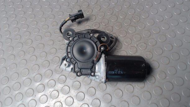 Foto: SCHEIBENWISCHERMOTOR VORN eines Opel Signum 2.2 DTI