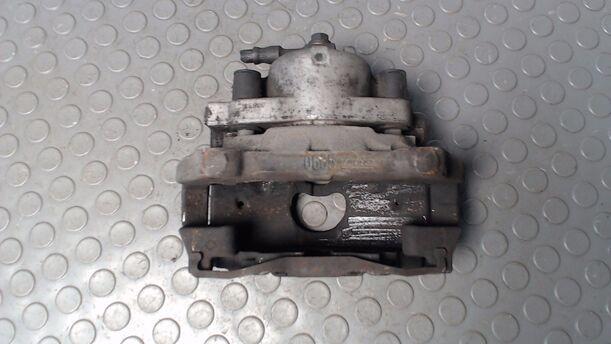 Foto: BREMSSATTEL VORN LINKS eines Opel Signum 2.2 DTI
