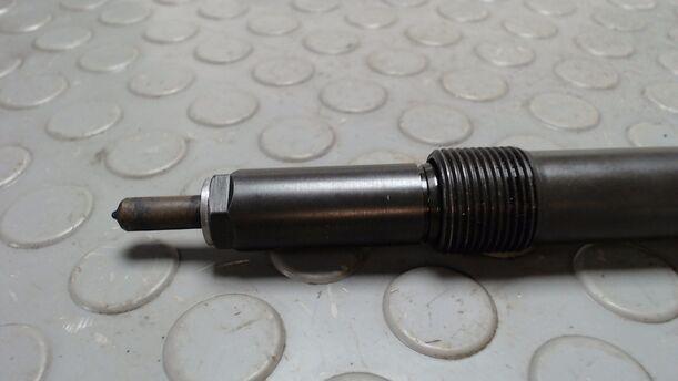 Foto: DIESELEINSPRITZDÜSE eines Ford Mondeo 2.0 Turnier TDCi DPF